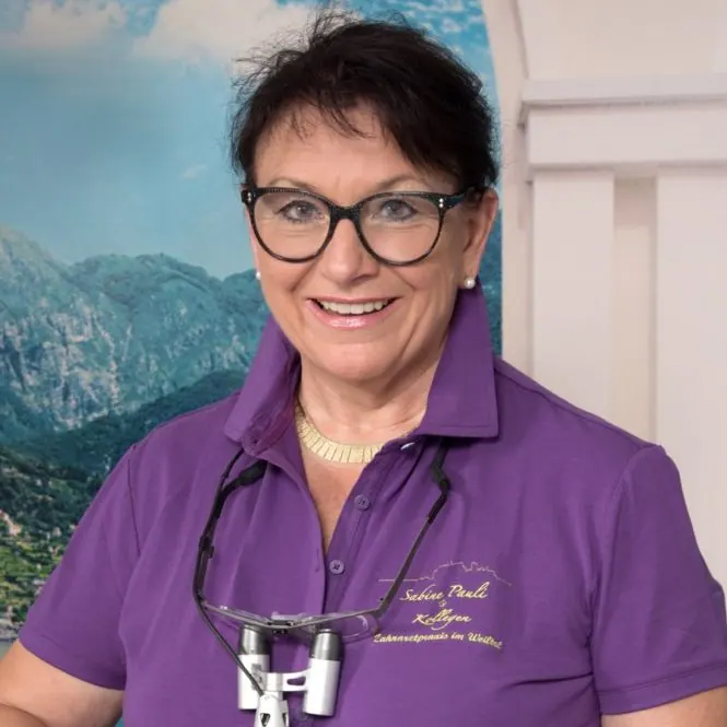 Sabine Pauli, Zahnärztin